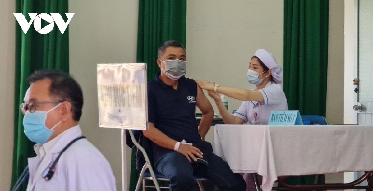 lam Dong day manh tiem chung vaccine ngua covid-19 cho nguoi dan hinh anh 1