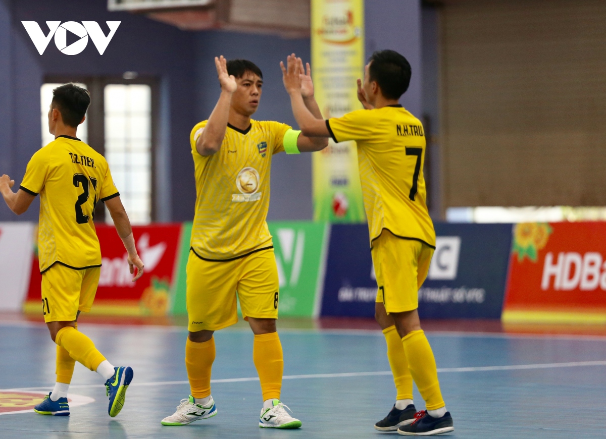 giai futsal hdbank vDqg 2021 sahako bo lo co hoi vuot thai son nam hinh anh 1