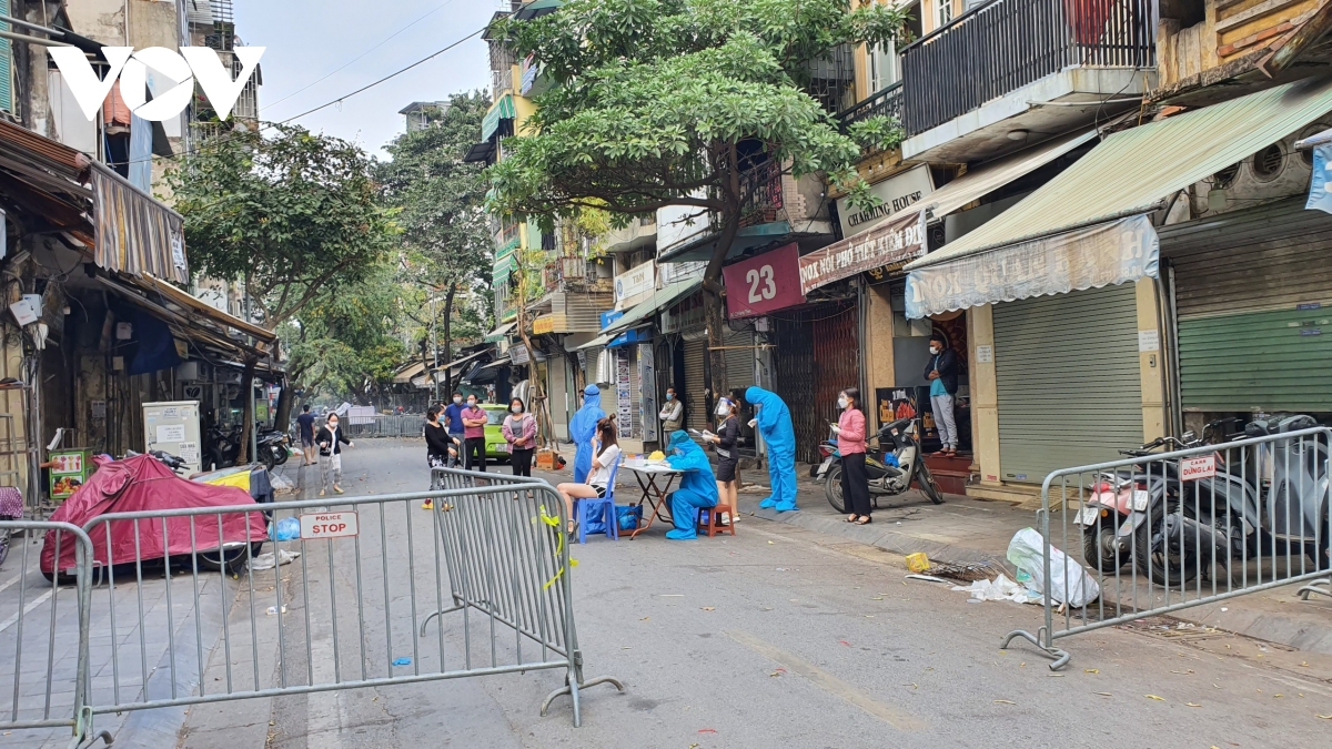 tram y te luu dong tai ha noi gop phan giam ganh nang cho cac co so dieu tri covid-19 hinh anh 4