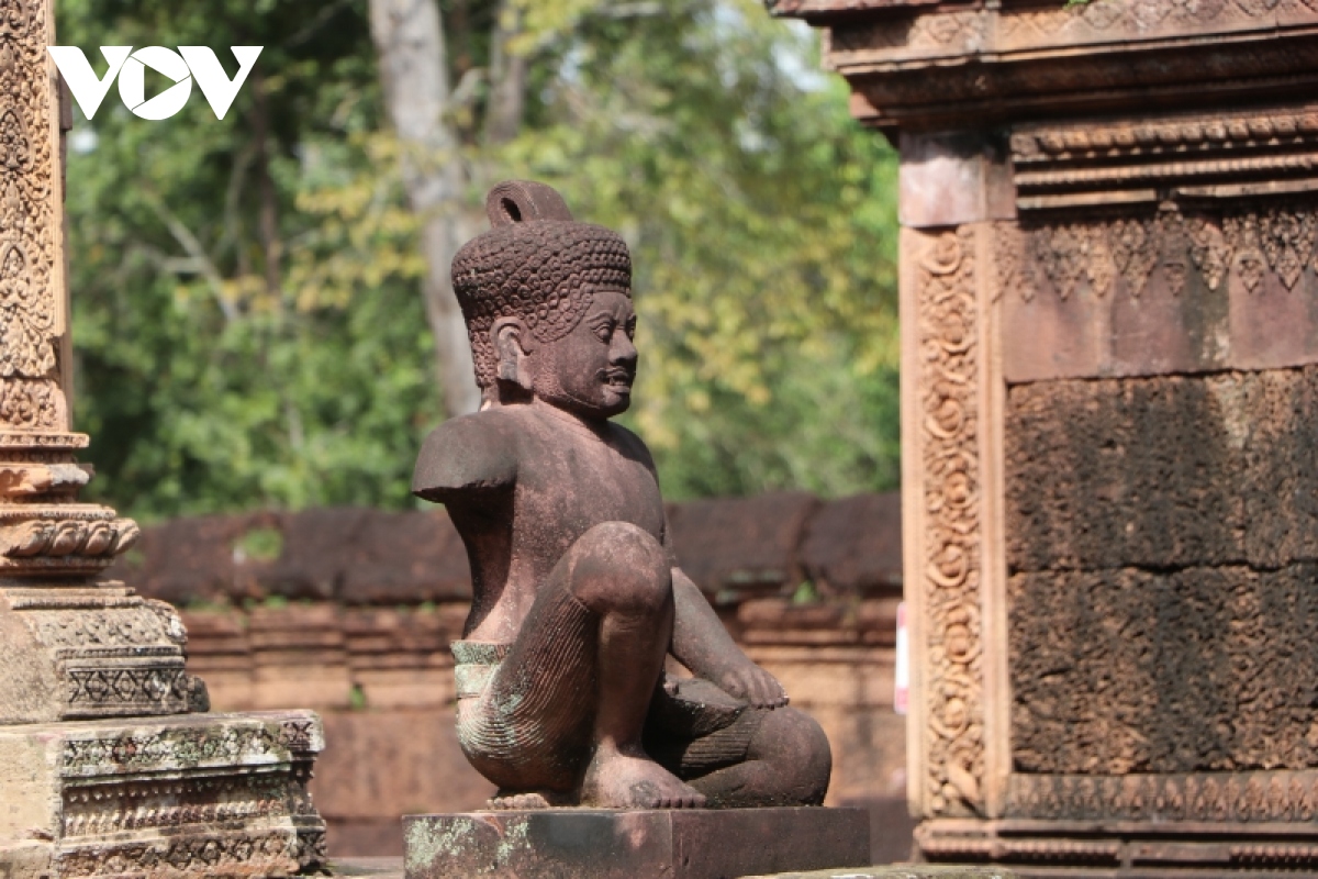 ngoi den banteay srei cua nhung nu chien binh de che angkor campuchia hinh anh 8