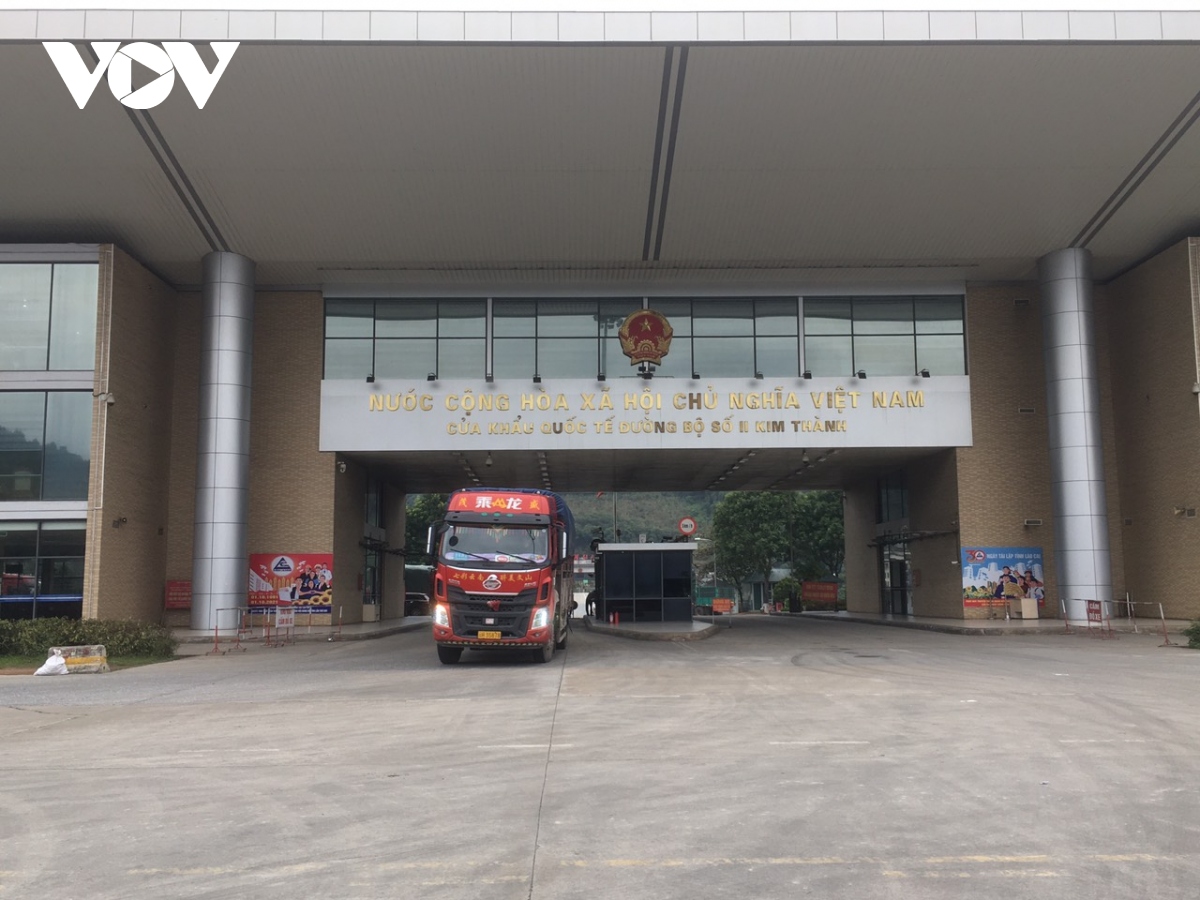  vung xanh khong covid-19 chia khoa thich ung an toan, linh hoat o cua khau lao cai hinh anh 1