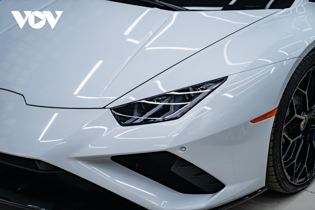 Lamborghini Huracan EVO đầu tiên tại Việt Nam: Lamborghini Huracan EVO RWD  độc nhất Việt Nam, giá hơn 20 tỷ đồng