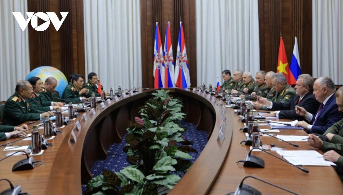 Vietnamese and Russian defence ministers hold talks