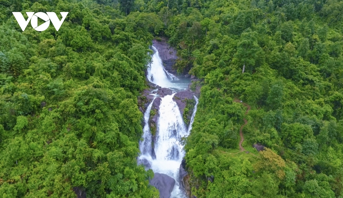 Khám phá 10 thác nước đẹp nhất Việt Nam
