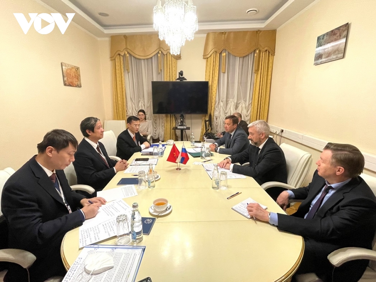 Vietnam, Russia boost education cooperation