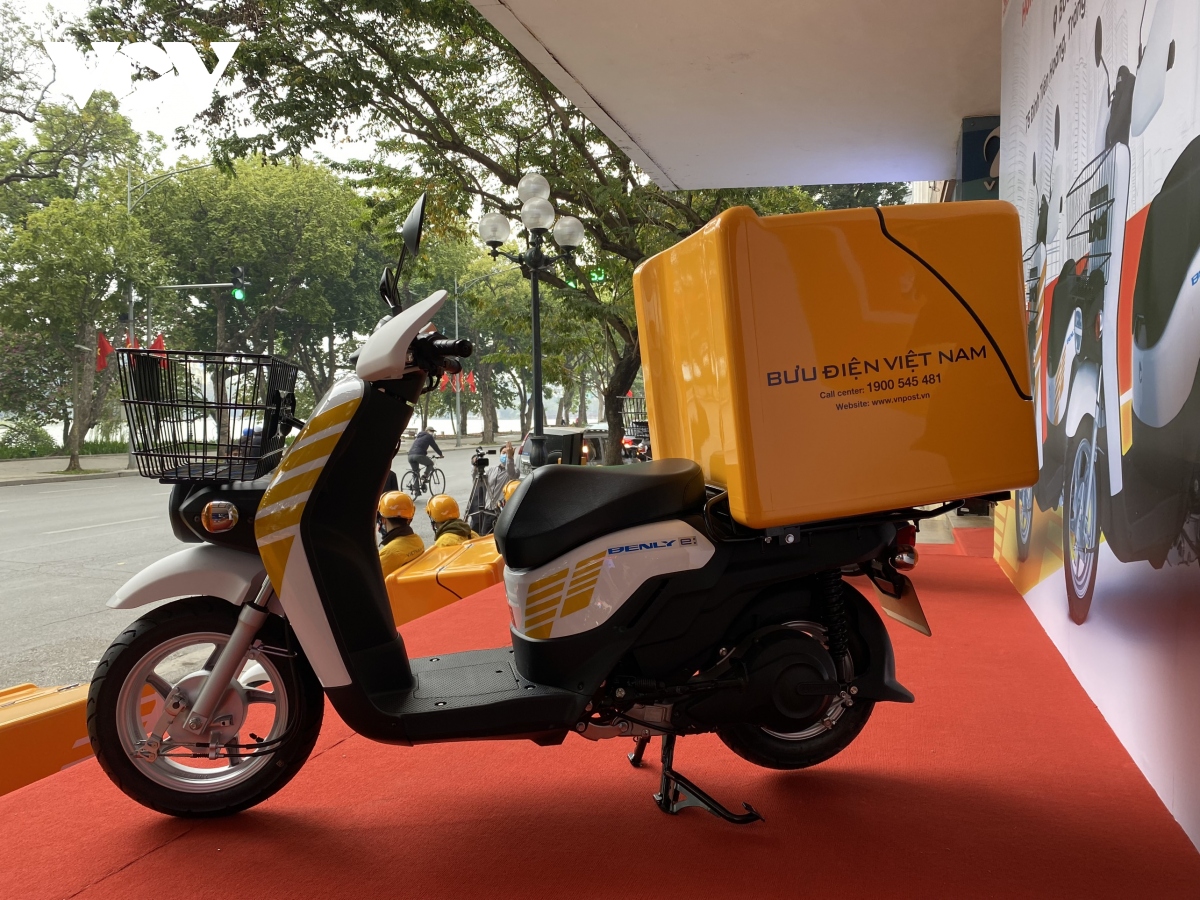 Honda Việt Nam hợp tác Vietnam Post triển khai thí điểm giao hàng bằng xe  điện Benly e