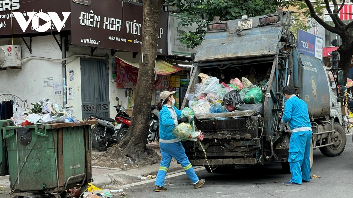 nhung nguoi van miet mai muu sinh, lam nhiem vu chieu toi cuoi nam hinh anh 14