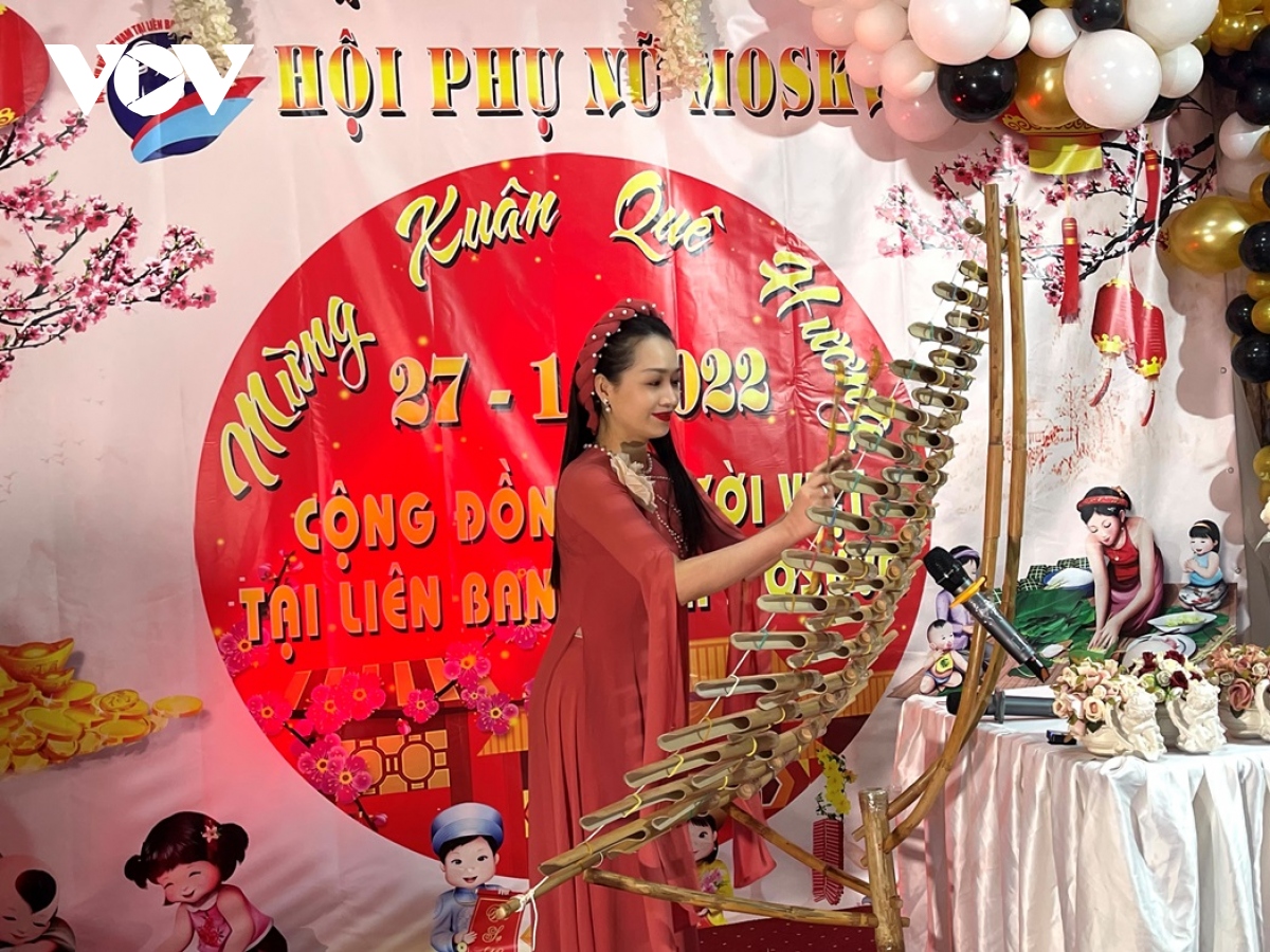 tet gan ket va lan toa yeu thuong trong cong dong nguoi viet tai nga hinh anh 2