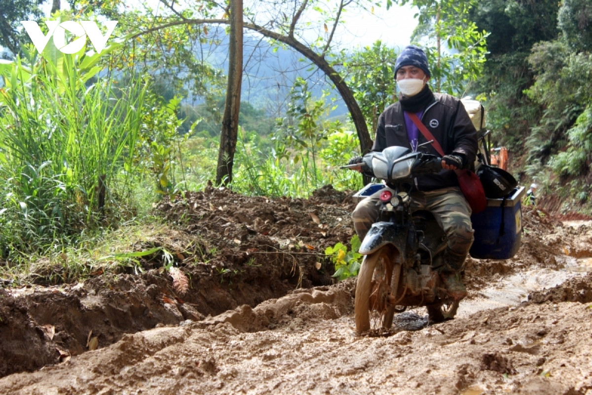 ngon ngang nhung cung duong mien nui quang nam du tet can ke hinh anh 5