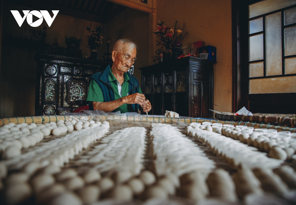 bánh sâm, bánh dứa - món bánh ngày tết xứ huế hình ảnh 4 banh sam, banh dua - mon banh ngay tet xu hue hinh anh 4