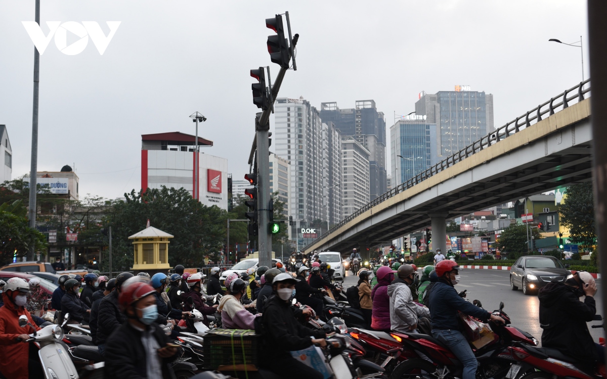 giao thong noi do ha noi can tet, mat do xe co day dac nhung khong un tac hinh anh 6