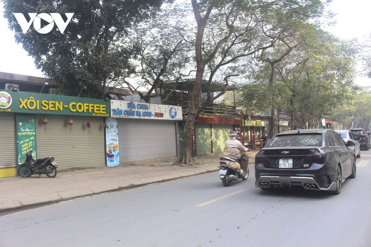 hang quan nghi tet som, pho xa ha noi diu hiu hinh anh 4