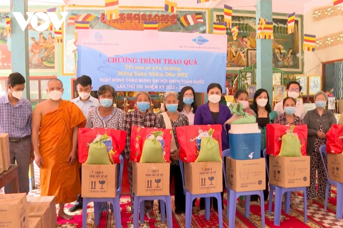 xuan yeu thuong den voi dong bao khmer tra vinh hinh anh 6