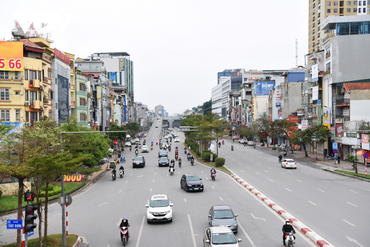 Duong pho ha noi vang lang trong ngay cuoi cung nam tan suu hinh anh 3