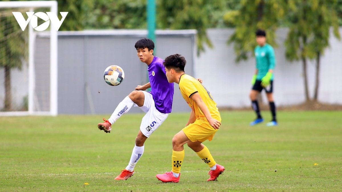 dan cau thu tre hagl vuot troi o giai u19 quoc gia 2022 hinh anh 2