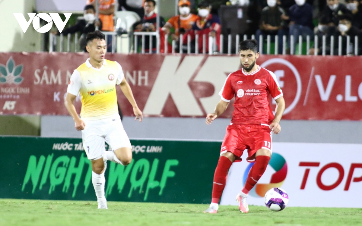 Doi hinh ket hop trong mo giua viettel fc va ha noi fc tai v-league 2022 hinh anh 5