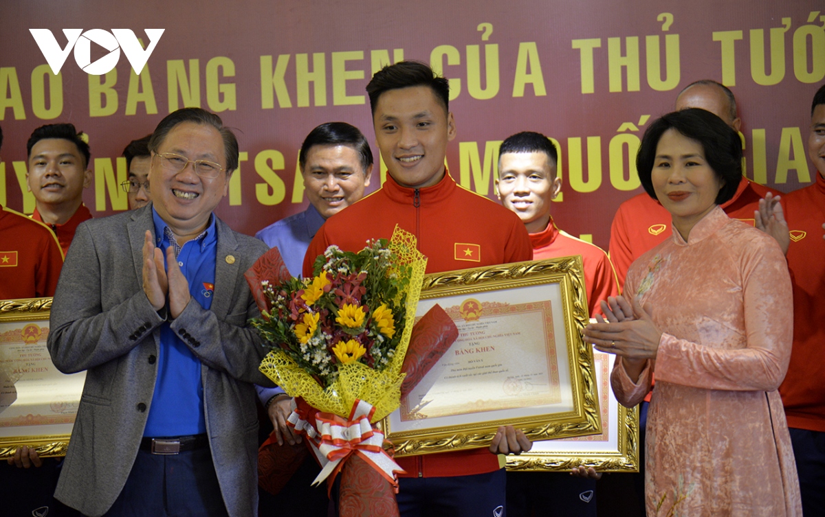 Doi tuyen futsal viet nam nhan bang khen cua thu tuong hinh anh 4