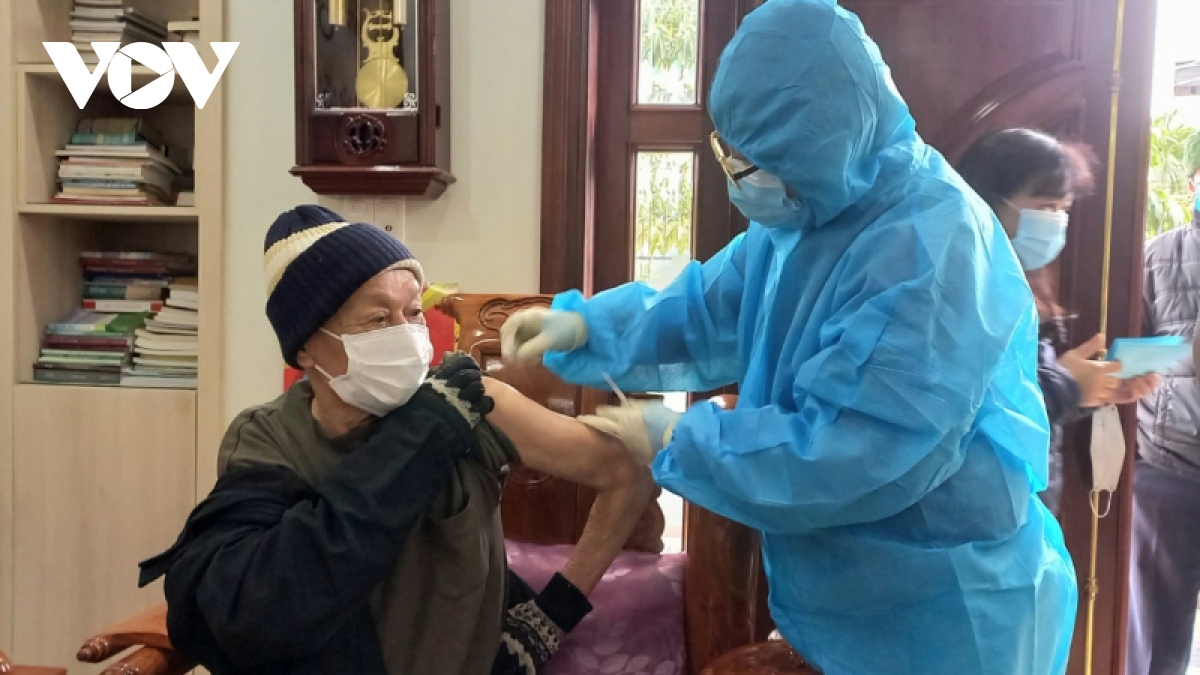 som bao phu vaccine, quang ninh thich ung linh hoat trong tinh hinh moi hinh anh 3