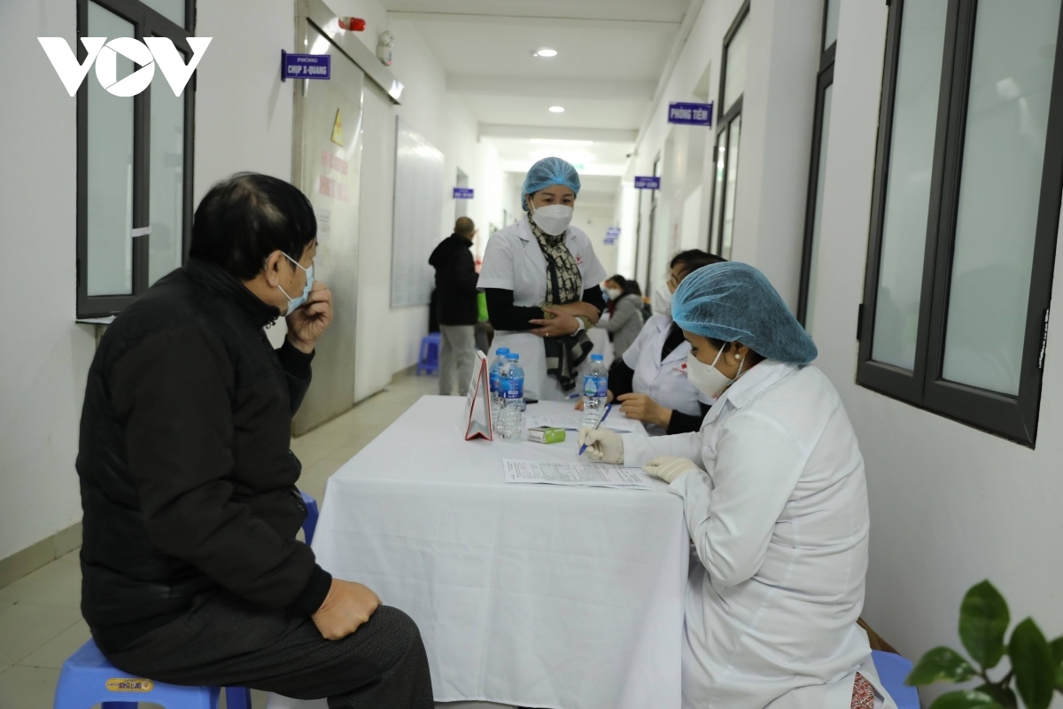 vietnam records over 8,600 covid-19 infections, more than 25,000 recoveries picture 1