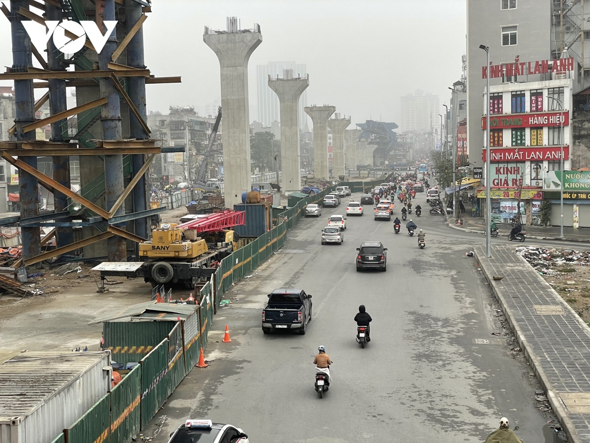 Duong pho ha noi khong un tac trong ngay di lam dau tien sau nghi tet hinh anh 6