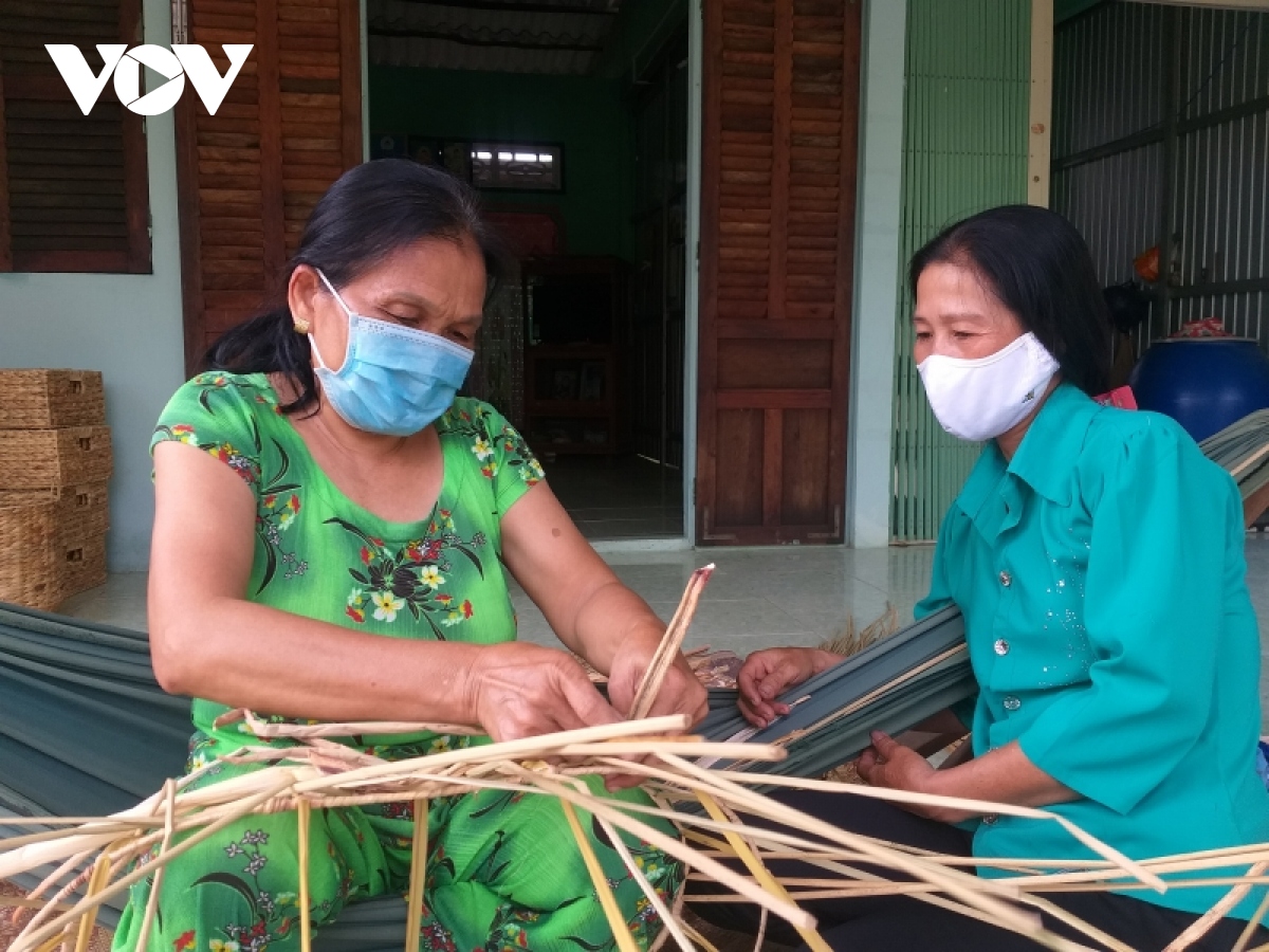 nghe dan luc binh giup nguoi dan soc trang co thu nhap on dinh hinh anh 1