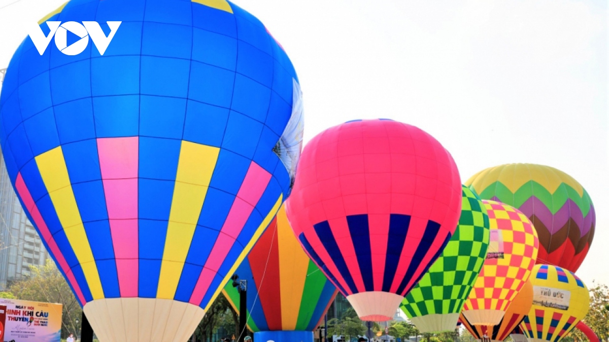 hoi an to host first hot air balloon festival picture 1