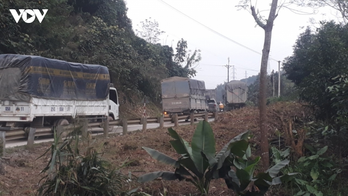 xuong cap nghiem trong, quoc lo 70 tiem an nhieu nguy co mat an toan giao thong hinh anh 20