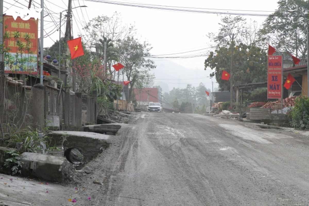 xuong cap nghiem trong, quoc lo 70 tiem an nhieu nguy co mat an toan giao thong hinh anh 6