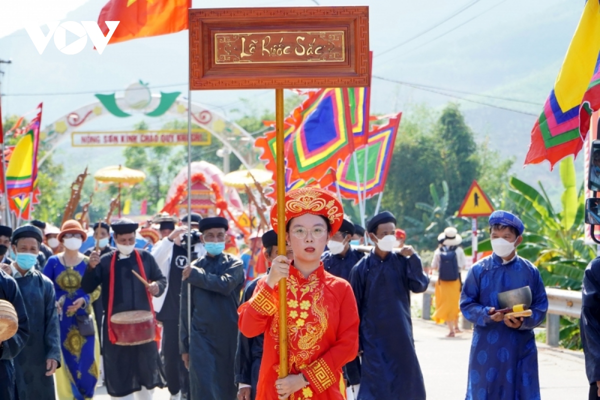 Dac sac le hoi ba thu bon tai tinh quang nam hinh anh 3