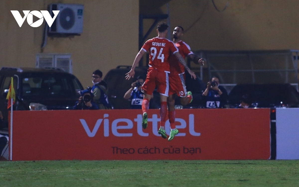 viettel fc 2-0 sai gon fc geovane va pedro gieo sau cho doi bong cu hinh anh 9