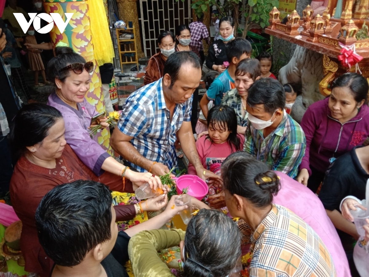sắc màu tết chôl chnăm thmây của đồng bào khmer nam bộ hình ảnh 15 sac mau tet chol chnam thmay cua dong bao khmer nam bo hinh anh 15