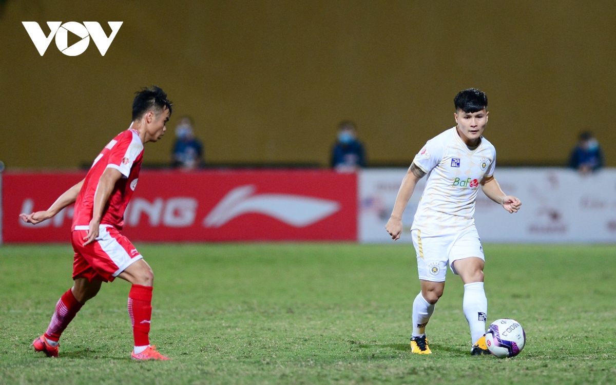 quang hai xuc dong truoc tinh cam cua dong doi va cac co dong vien ha noi fc hinh anh 3