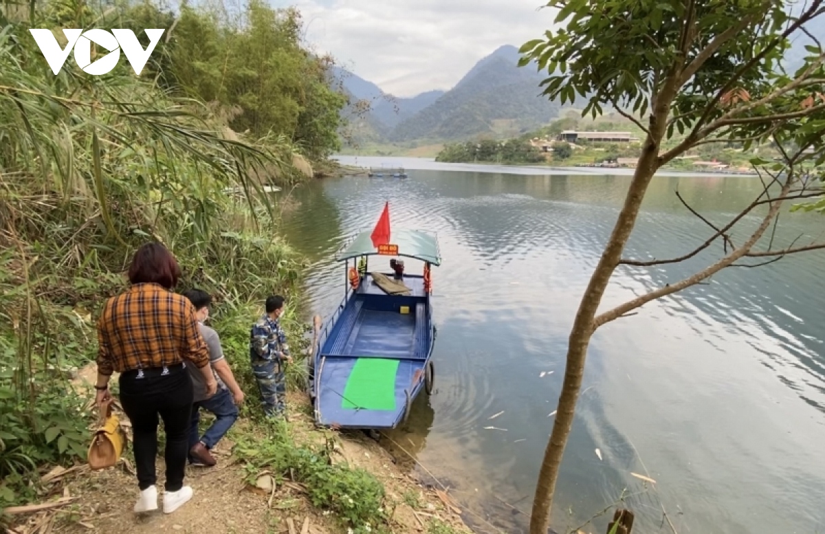 ho suoi chieu Diem den hap dan tren manh dat phu hoa hinh anh 5