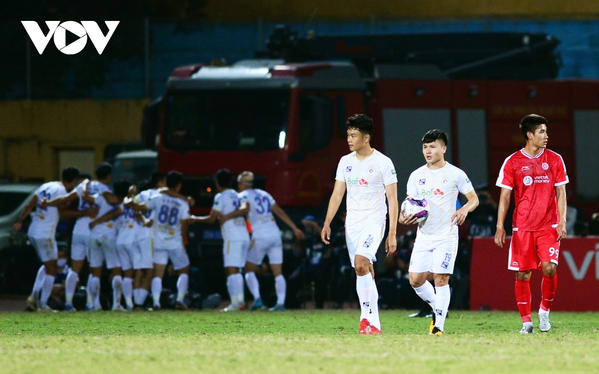 quang hai xuc dong truoc tinh cam cua dong doi va cac co dong vien ha noi fc hinh anh 6