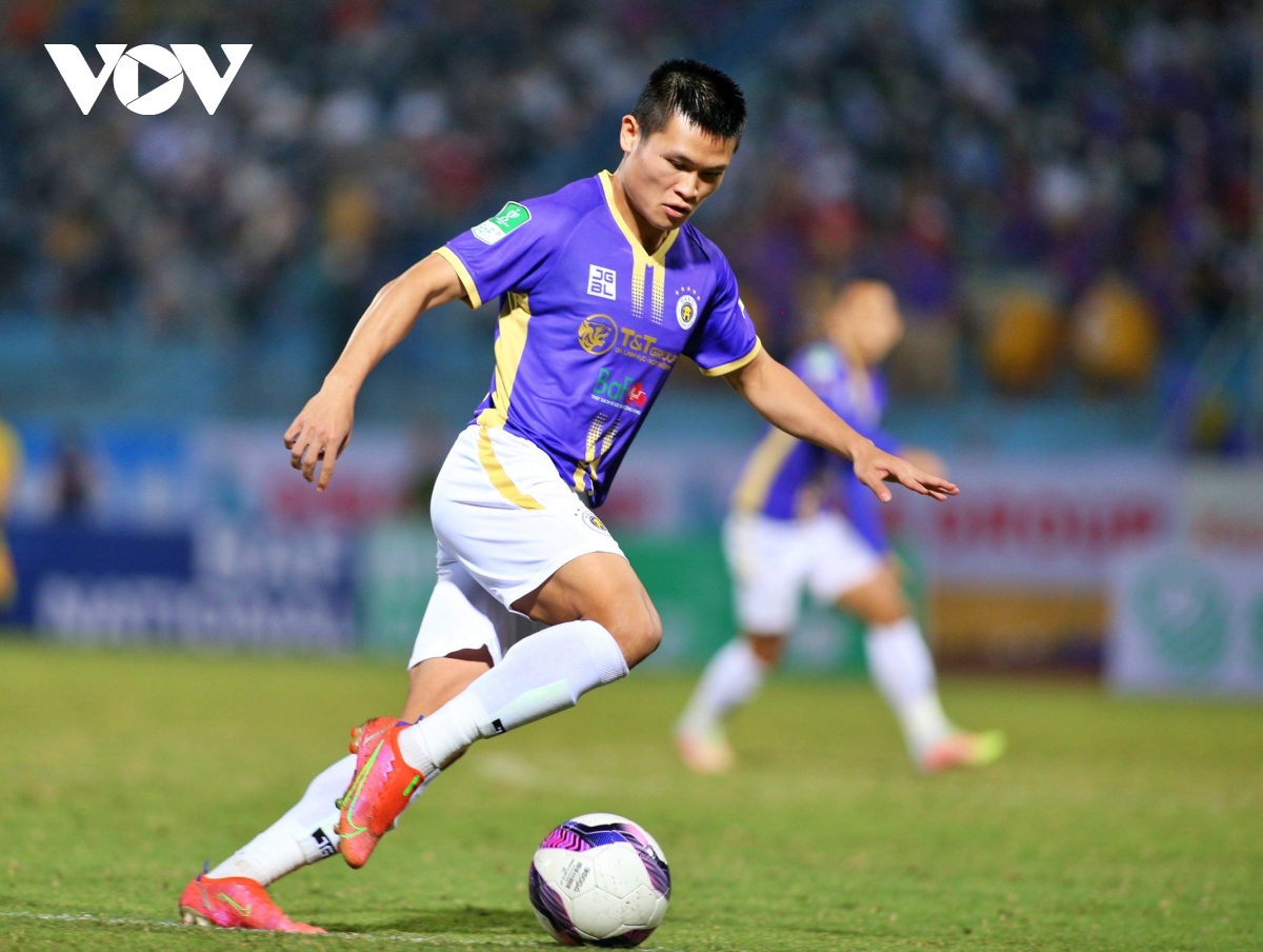 tuan hai ruc sang, ha noi fc thang dam cand trong ngay quang hai chia tay san hang Day hinh anh 8