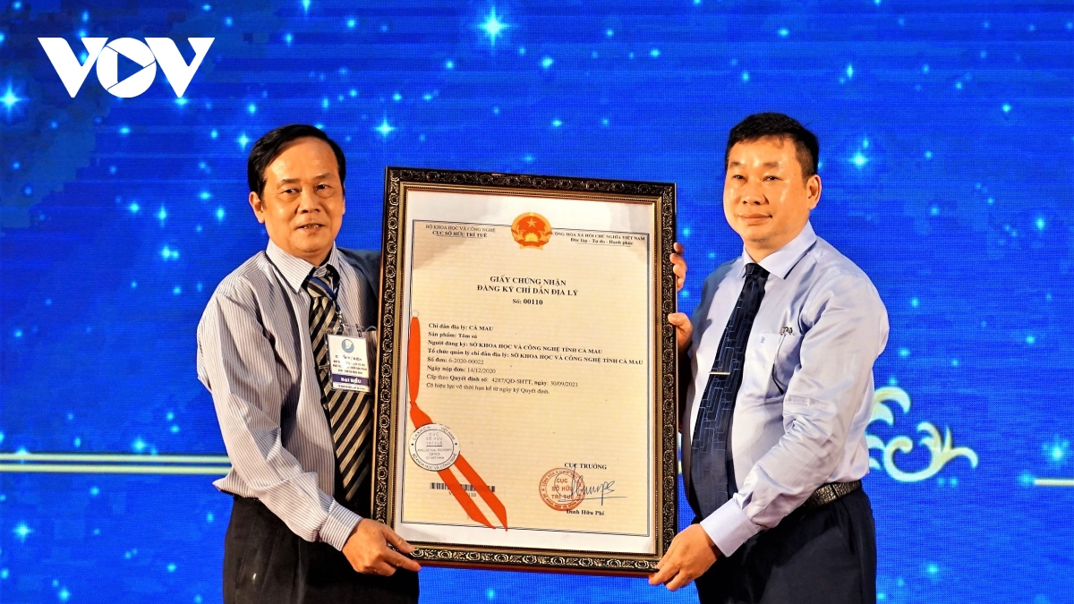 nâng tầm tôm sú cà mau hình ảnh 1 nang tam tom su ca mau hinh anh 1