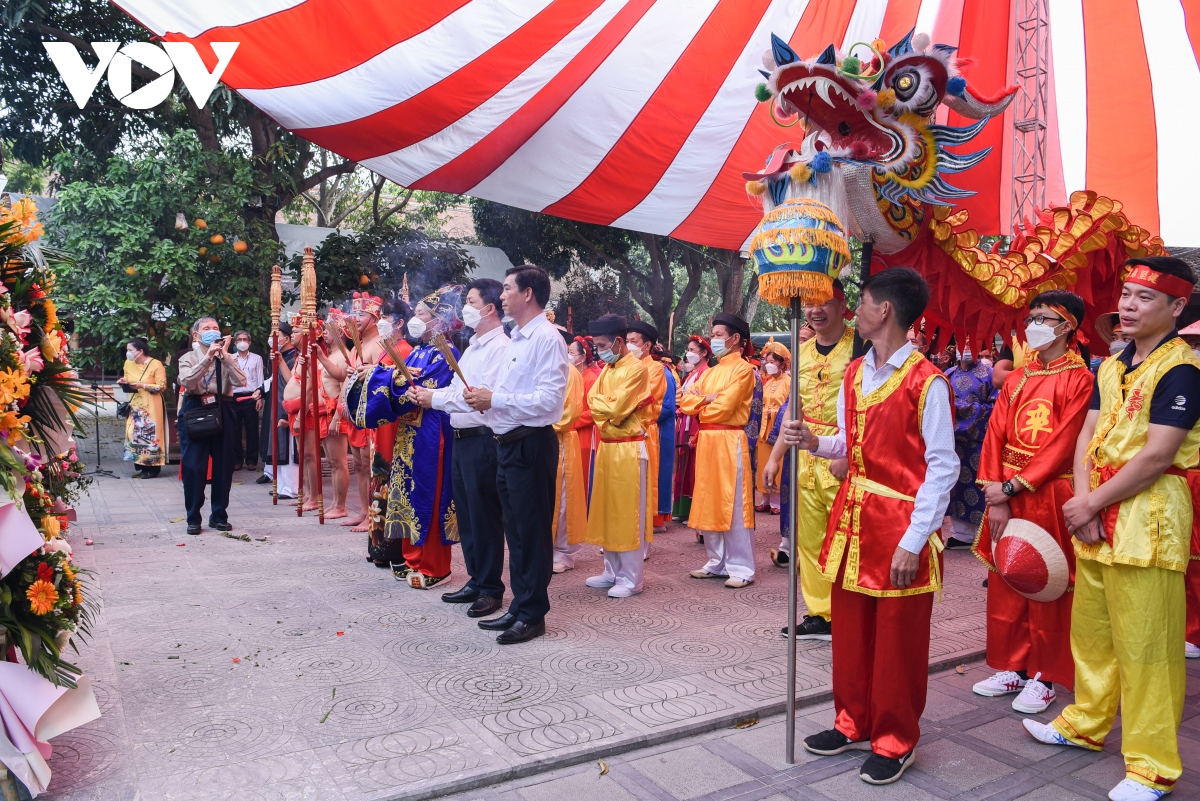 Bắc Ninh hơn 600 người rước kiệu lễ hội đền Đô