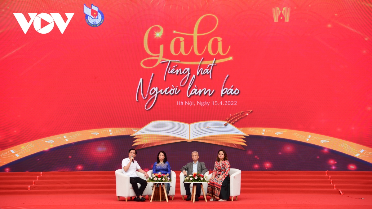 chuong trinh gala tieng hat nguoi lam bao hinh anh 7