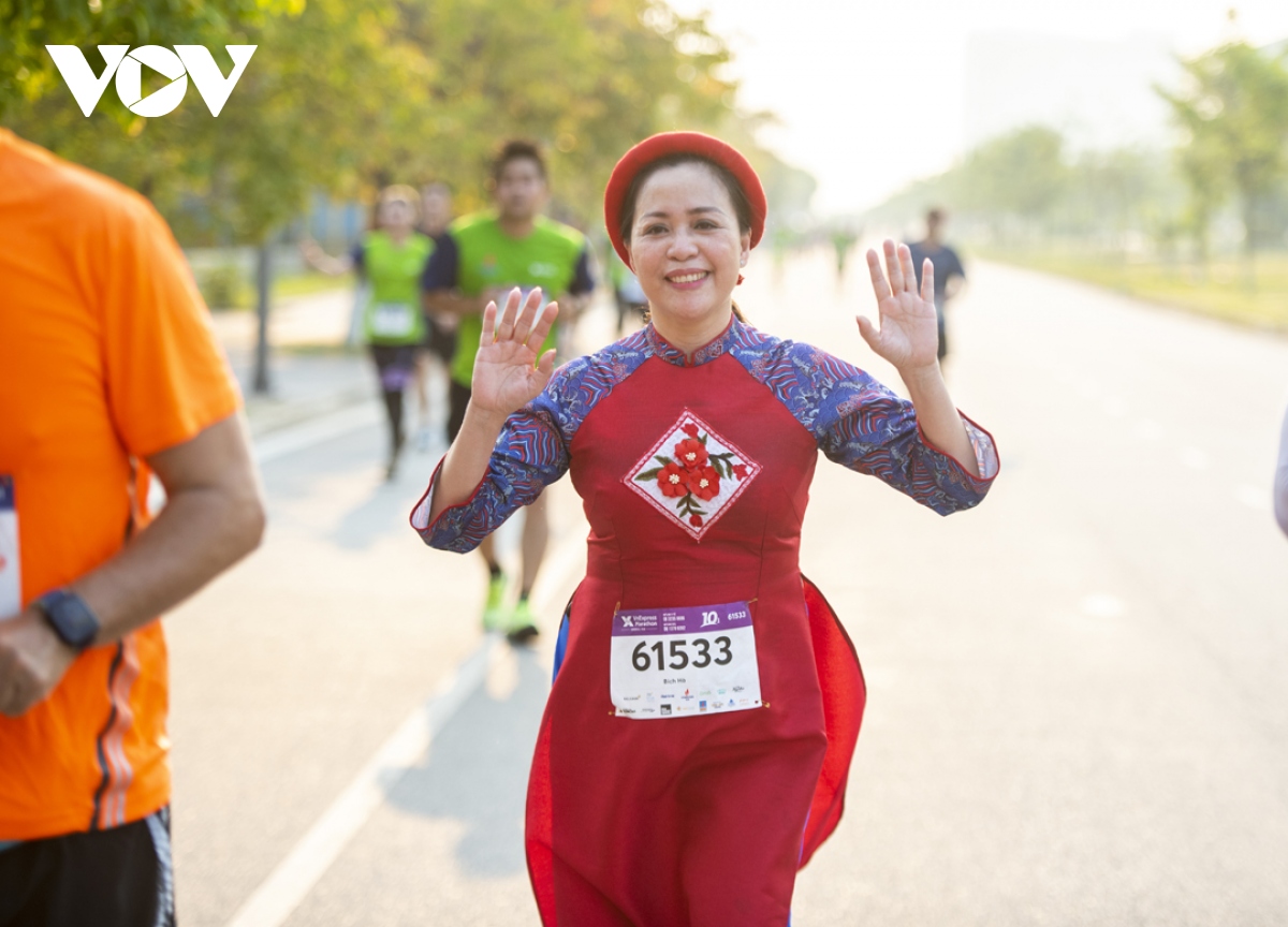 nhung khoanh khac tai giai chay marathon vnexpress hue 2022 hinh anh 13