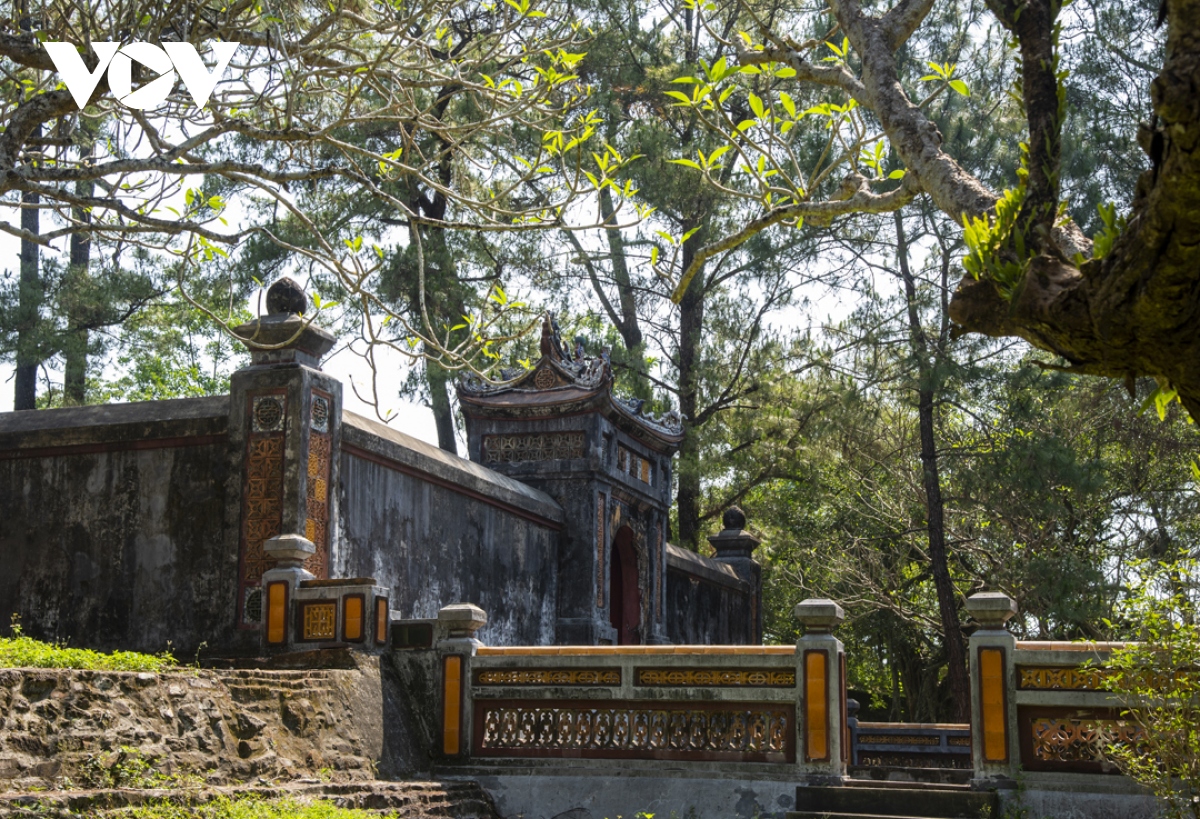 lang vua kien phuc noi an nghi cua vi vua yeu menh nhat nha nguyen hinh anh 3