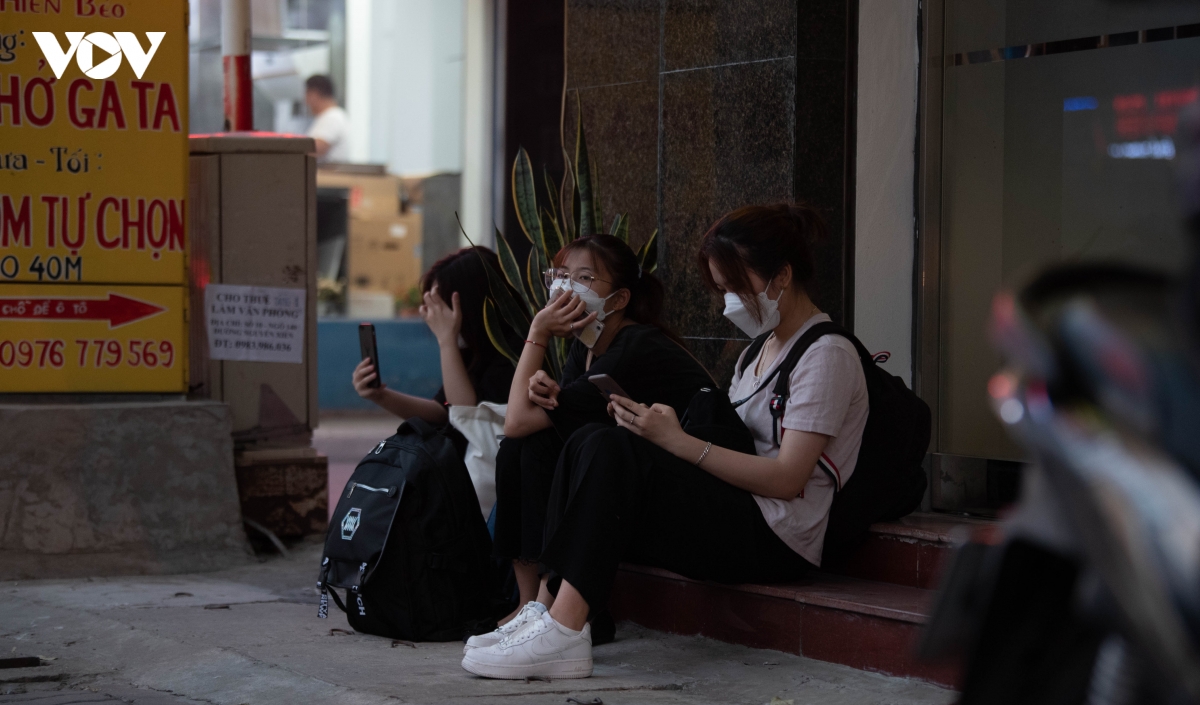 cua ngo thu do un tac nghiem trong tu chieu den toi muon hinh anh 14