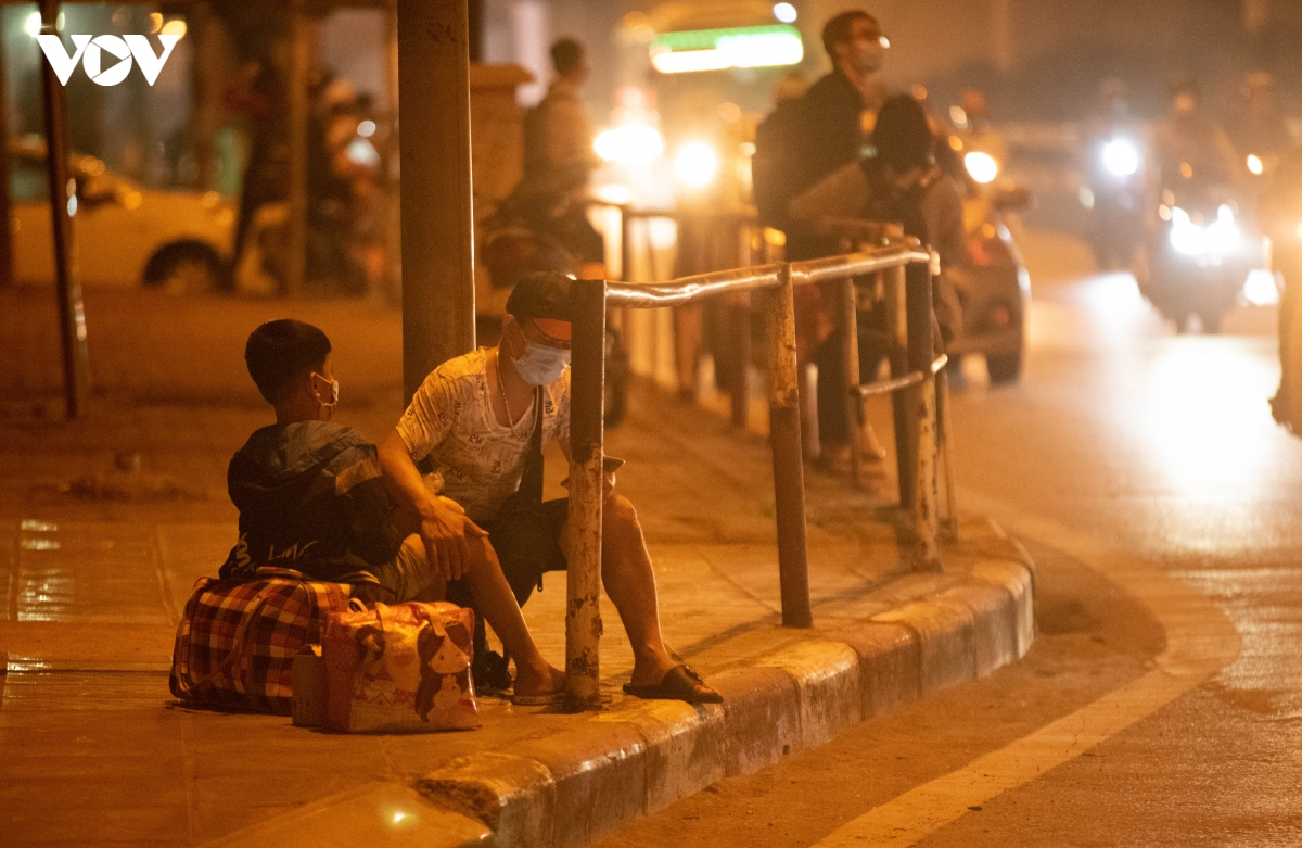 cua ngo thu do un tac nghiem trong tu chieu den toi muon hinh anh 25