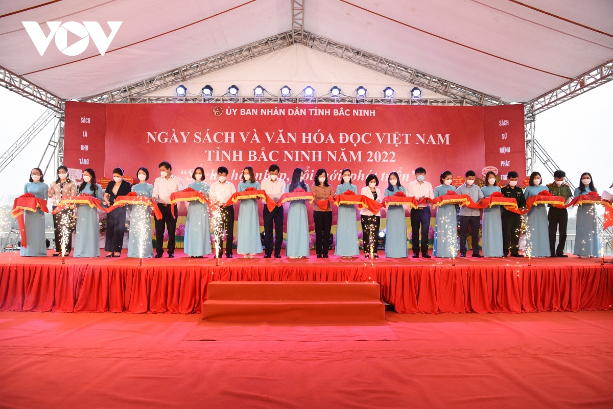 khai mac ngay sach va van hoa doc viet nam tinh bac ninh nam 2022 hinh anh 1