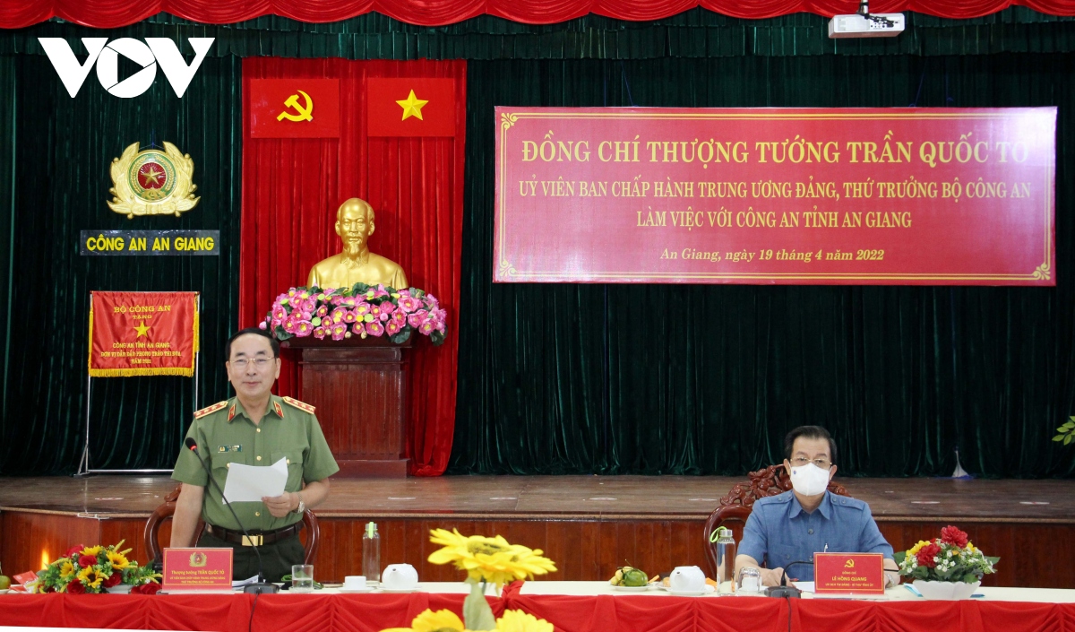 thuong tuong tran quoc to lam viec tai cong an tinh an giang hinh anh 1