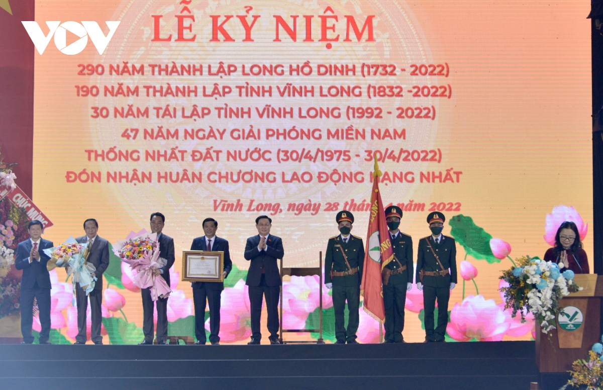 chinh quyen vinh long can tinh gon, hieu luc hieu qua, vi dan, gan dan, trong dan hinh anh 2