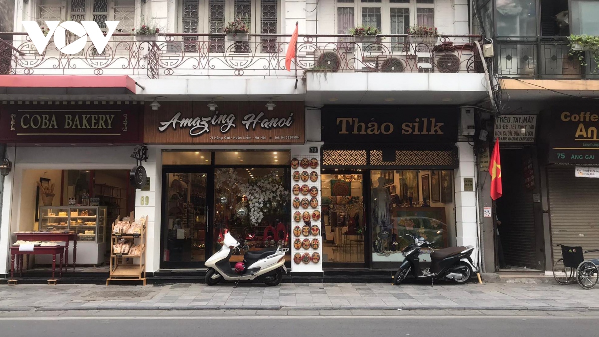 mặt bằng kinh doanh phố cổ hà nội tấp nập trở lại sau 2 năm điêu đứng vì covid-19 hình ảnh 2 mat bang kinh doanh pho co ha noi tap nap tro lai sau 2 nam dieu dung vi covid-19 hinh anh 2