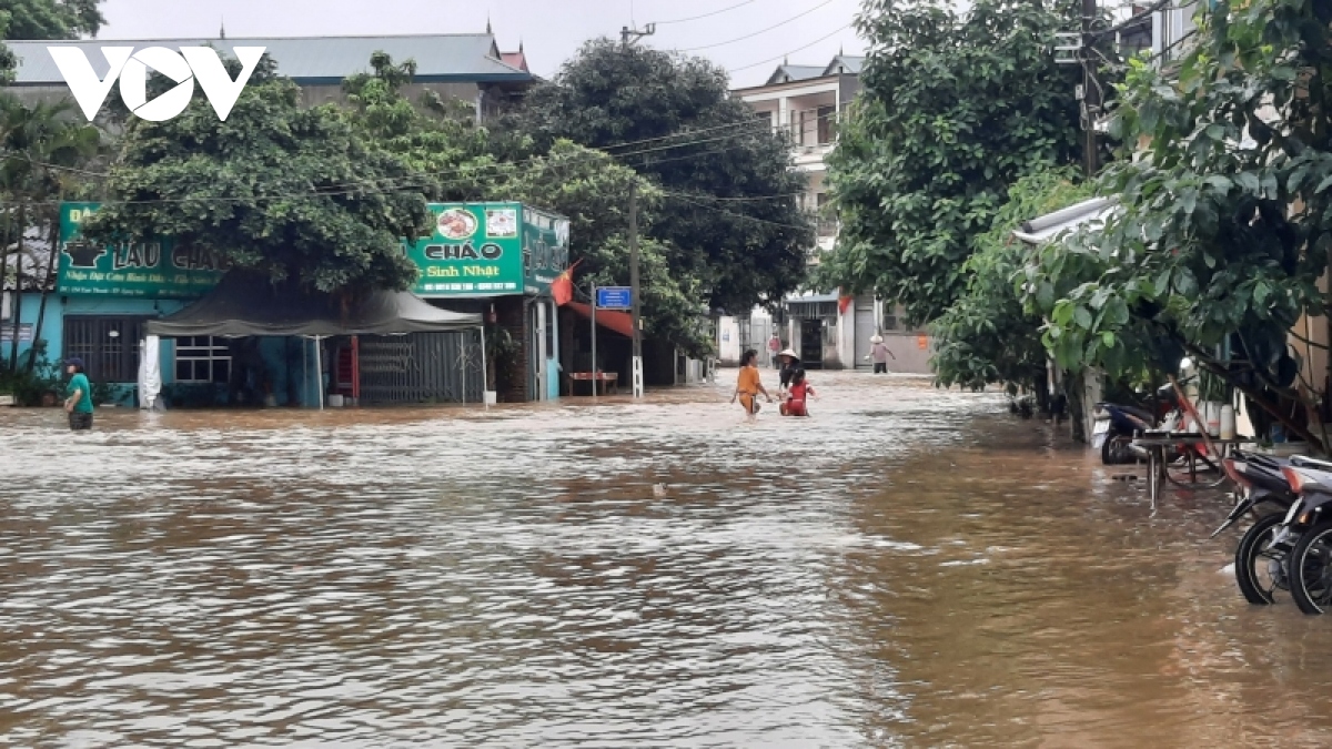 1 nguoi tu vong do mua lon gay sat lo o lang son hinh anh 2