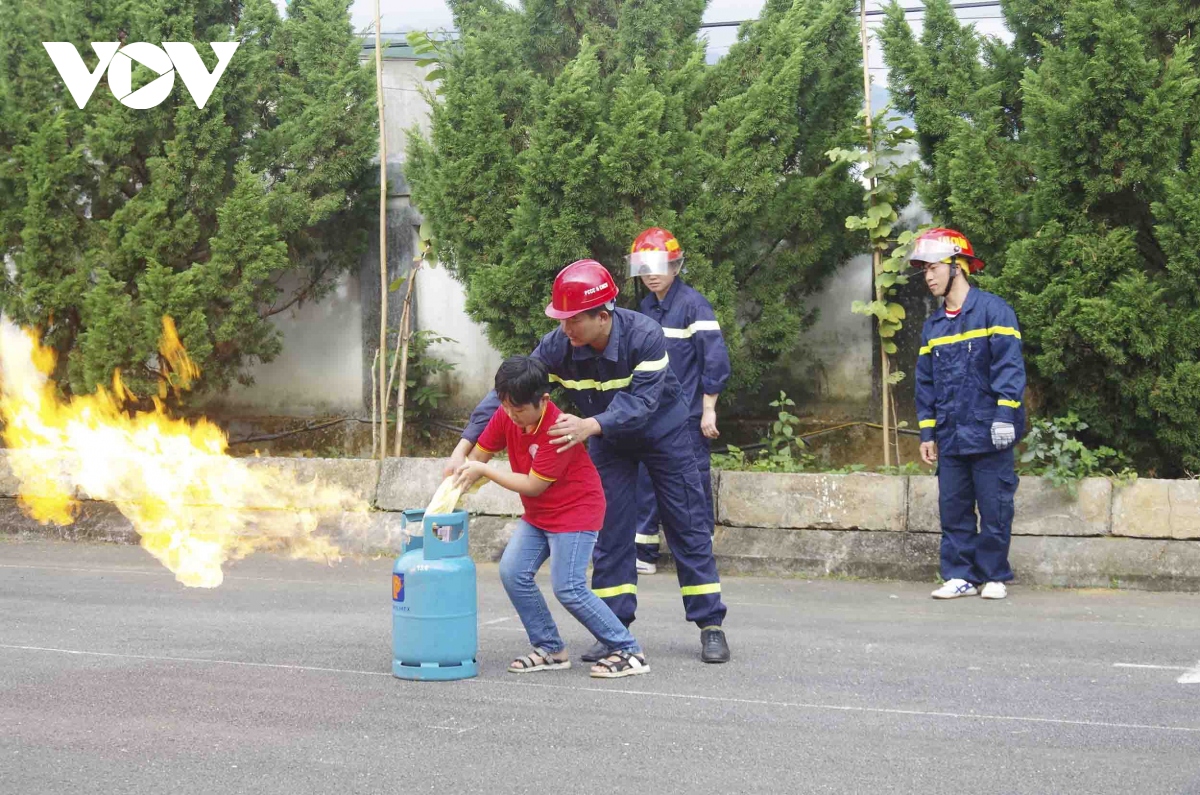 Học sinh sẽ học PCCC, cứu nạn trong chương trình chính khóa