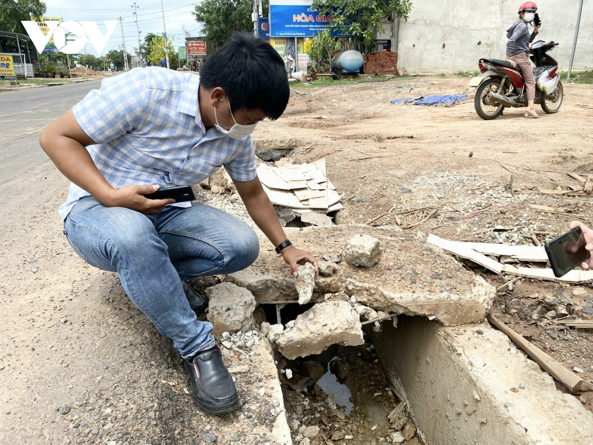 nang cap tinh lo 1 thi cong au tiem an nguy co tai nan o Dak lak hinh anh 2