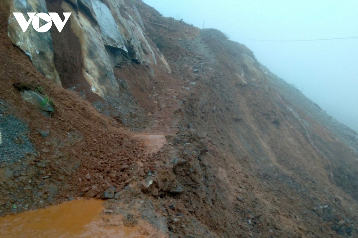 sat lo duong tai lai chau, gay co lap xa vung cao ta tong hinh anh 4